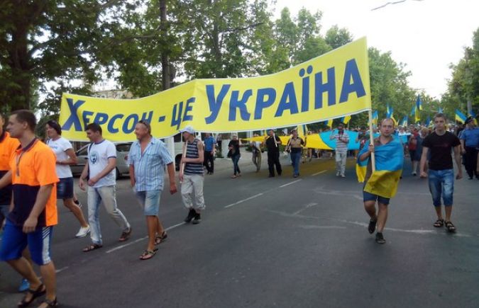 На украинском ТВ требуют перевести Херсон на военное положение