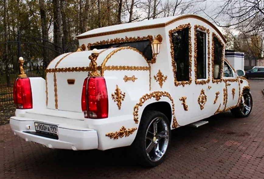 13 совершенно ужасных на вид лимузинов из России и Украины 13 совершенно ужасных на вид лимузинов из России и Украины