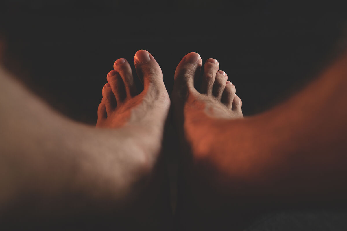 Эндокринолог Атаманова: ноги могут мерзнуть из-за заболевания щитовидной железы