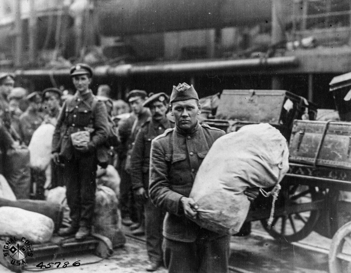 Отправка грузов в Россию из США в 1918 году. US National Archive