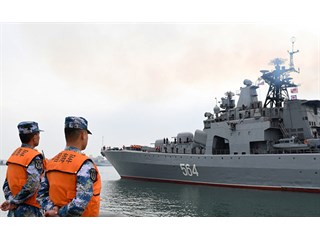 Совместные учения России и Китая на море: Это все больше похоже на настоящую войну иносми