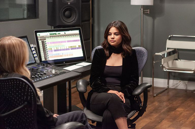 Селена Гомес рассказала, как критика бодишеймеров после набора веса на фоне борьбы с волчанкой сказалась на ее здоровье Новости красоты