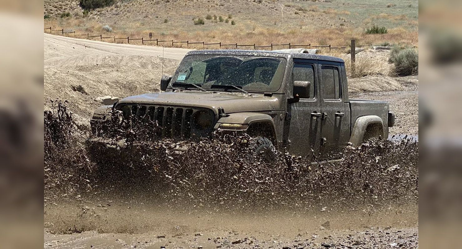 Внедорожник Jeep слетел с гарантии из-за езды по грязи Автограмота