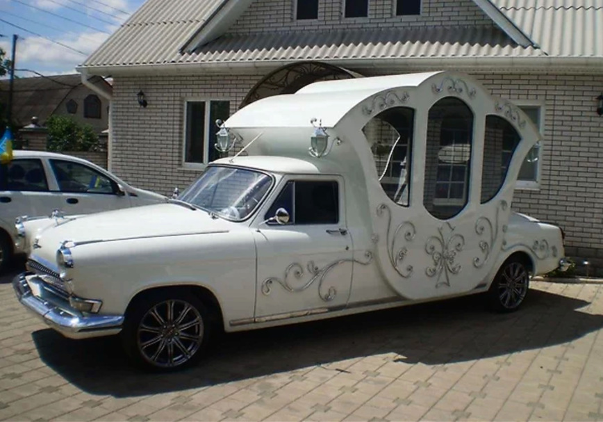 13 совершенно ужасных на вид лимузинов из России и Украины 13 совершенно ужасных на вид лимузинов из России и Украины