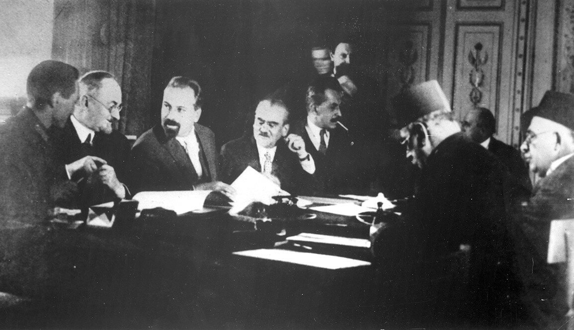 Подписание Советско-иранского договора о дружбе (1921). Общественное достояние