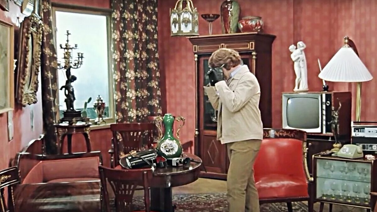 Нелепые квартиры или важный декор? 6 гротескных квартир в советских фильмах подчёркивающие пороки или достоинства героев идеи для дома,Интерьер и дизайн