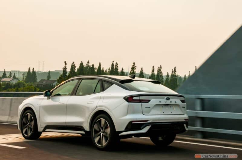 Первый тест-драйв Ford Evos: элегантная и технологичная ставка на китайский рынок