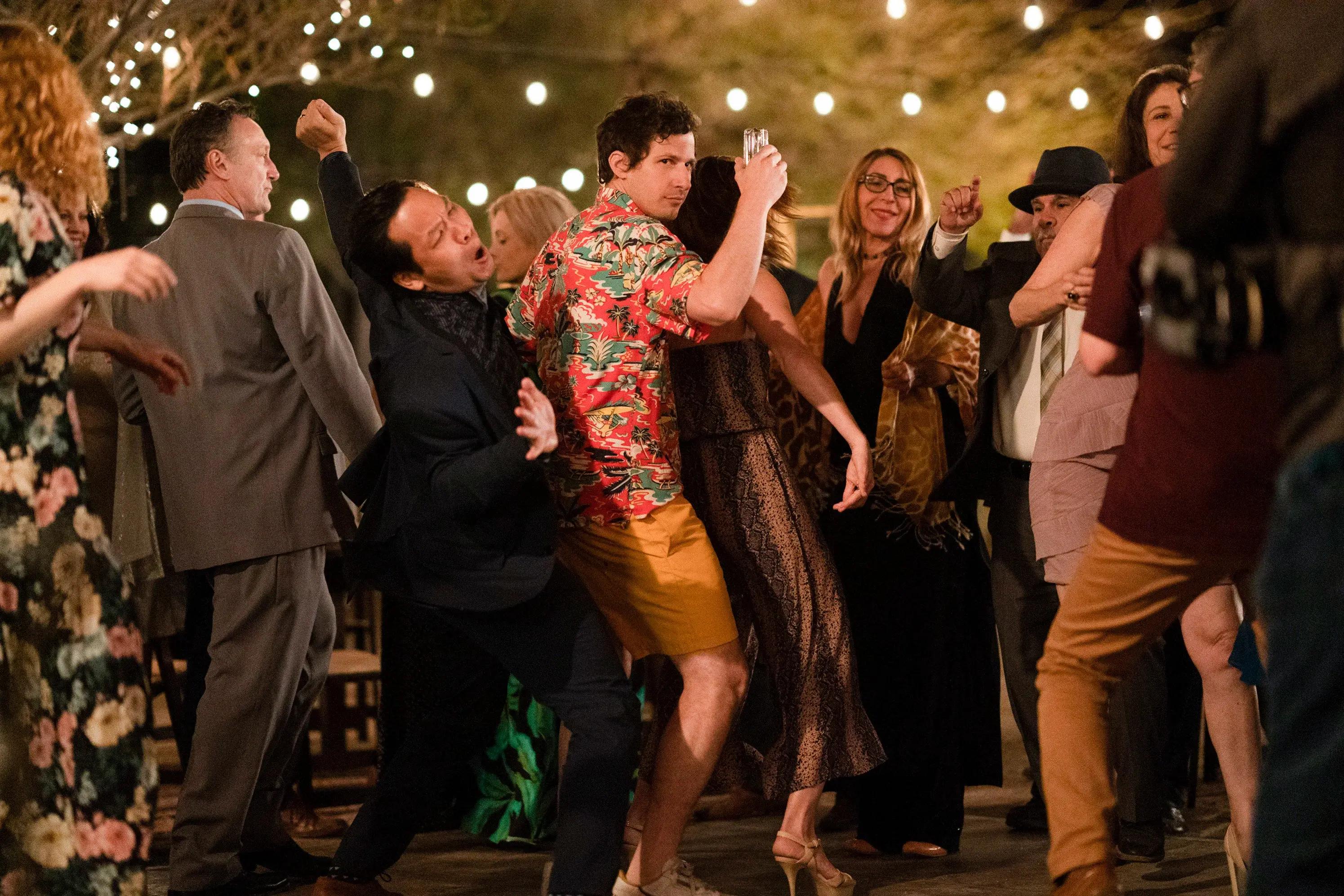 «Могу ли я взять на свадьбу подруги бойфренда, если его она не позвала»: в Сети разгорелся новый спор свадьбу, гостей, невеста, жених, только, партнера, подруга, парами, видеть, человека, когда, друзей, свадьбе, этого, людей, человек, нормально, должны, приходить, своих