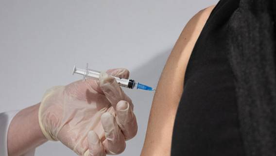 Google пригрозила увольнениями и сокращением зарплат сотрудникам, не соблюдающим правила вакцинации