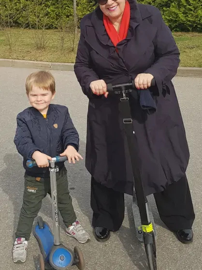 Валентина Лазарева с внуком