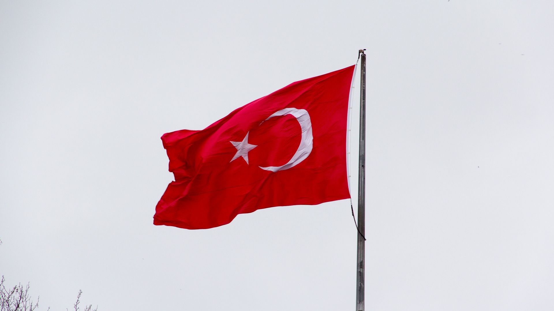 Почему Турция запросила помощь и от кого она ее примет, обсудят в «Патриоте»