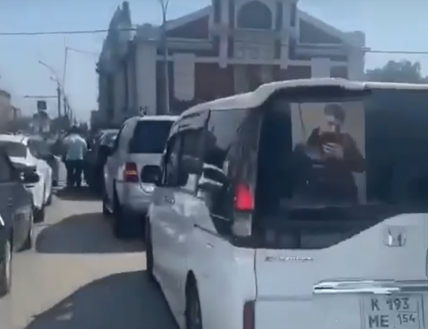 ВСЕ ГОСКОНТРАКТЫ – АЗЕРБАЙДЖАНЦАМ. РУССКИЕ МЭРЫ ПРОДАЮТ РОССИЮ ВСЕ ГОСКОНТРАКТЫ – АЗЕРБАЙДЖАНЦАМ. РУССКИЕ МЭРЫ ПРОДАЮТ РОССИЮ расследование