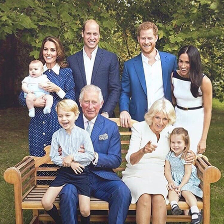 В сеть слили новые фото королевской семьи В сеть слили новые фото королевской семьи монархии