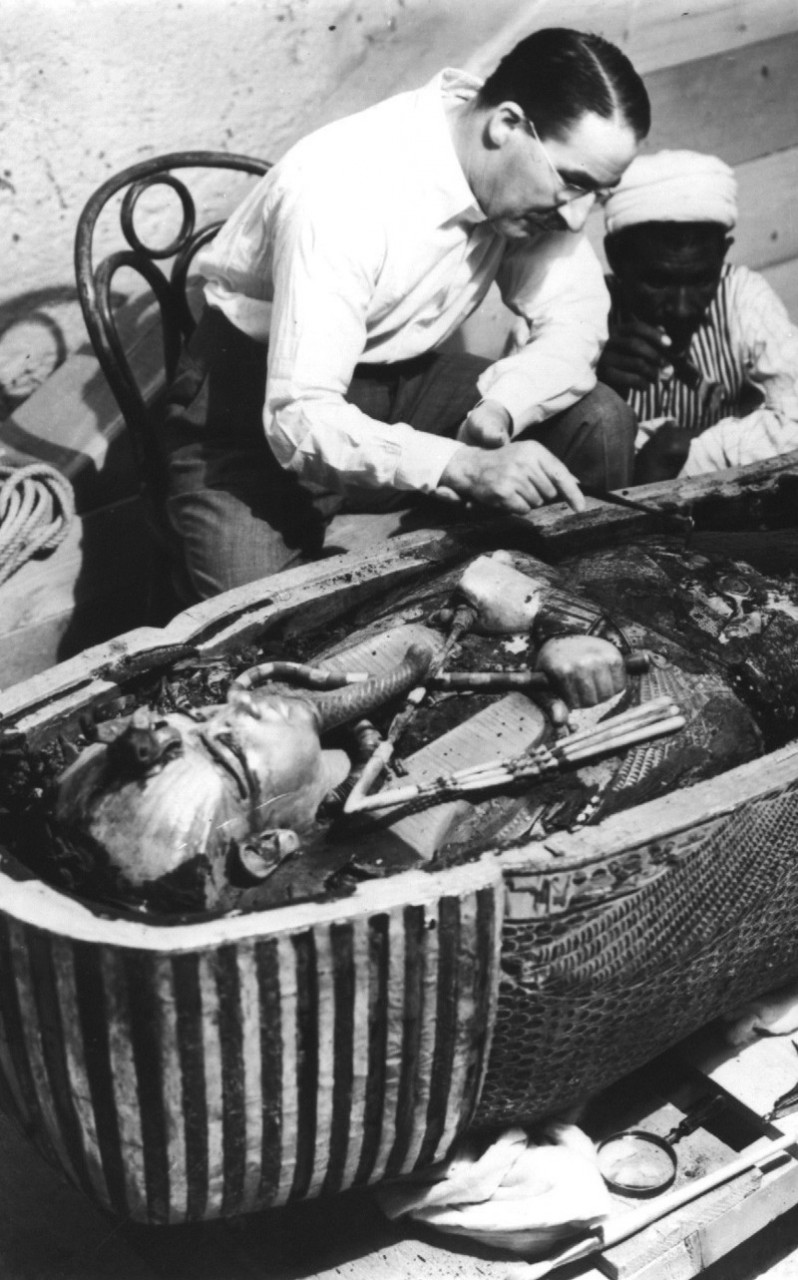 Вскрытие саркофага: после трех тысяч лет одиночества Тутанхамон вновь встречает людей история, события, фото