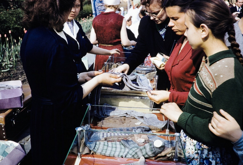 Уличная торговля в Москве 1959 года глазами фотографа The New York Times