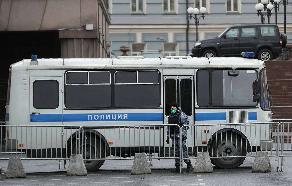 Новости России сегодня 18 апреля 2020 — В церкви Москвы — нельзя Новости России сегодня 18 апреля 2020 — В церкви Москвы — нельзя Норвегии, Шпицберген, возле, апреля, архипелага, сообщил, Хакасии, траулер, может, время, самолет, нарушение, легкомоторный, падении, собеседник, имеет, настоящее, Москве, задержали, право