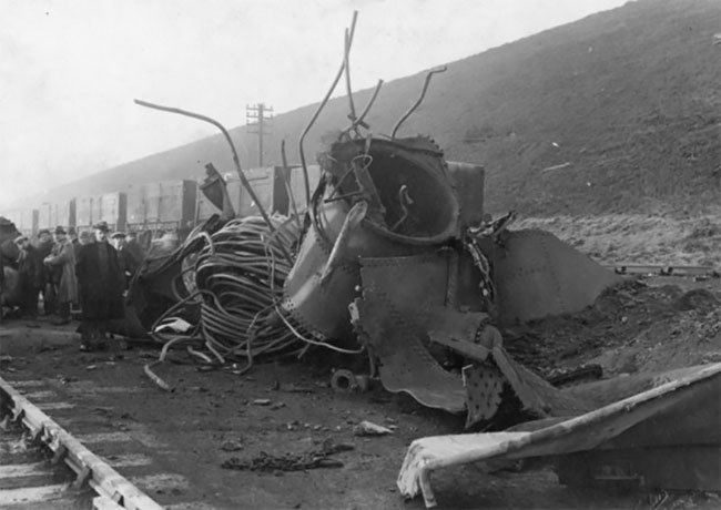 Причудливые винтажные фото паровозов конца 19 века после взрыва котла история,паровозы,фотография