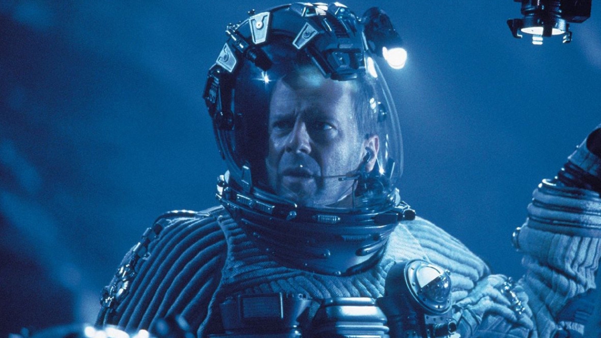 Брюс Уиллис прочел стихи из «Брата-2» на русском языке