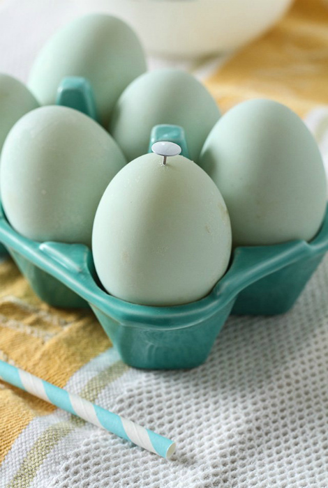 Простая чистка яиц. | Фото: Apartment Therapy.
