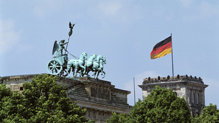 НЕМЦЫ ДОИГРАЛИСЬ. БИТВА С РОССИЕЙ ПОСТАВИЛА КРЕСТ НА ГЛАВНОЙ СТРАНЕ ЕВРОПЫ