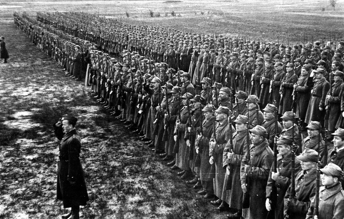 «Армия Андерса» перед убытием из России на помощь британцам, РСФСР, 1942 год.