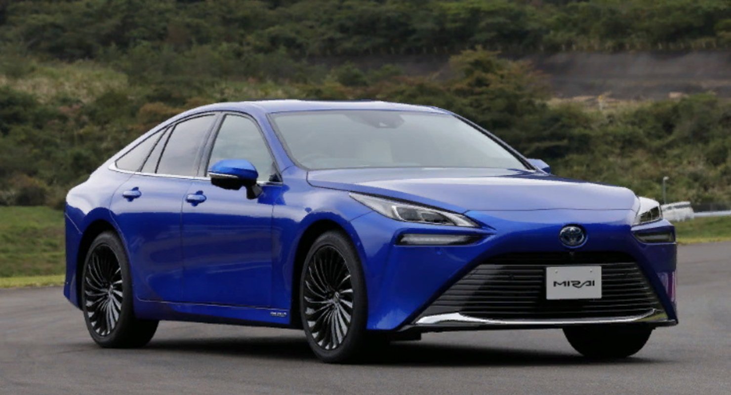 Toyota Mirai RWD 2021 на топливных элементах выходит на рынок Европы
