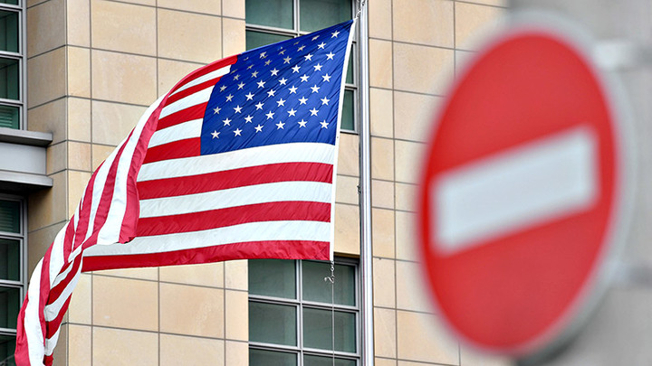 СТРАШНЕЕ ХОЛОДНОЙ ВОЙНЫ: США УДАРИЛИ ПО РОССИЙСКИМ ЛИБЕРАЛАМ