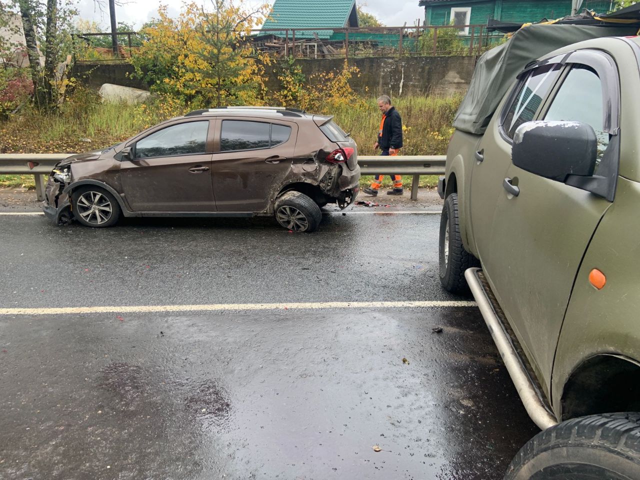 В Тверской области на светофоре столкнулись четыре автомобиля столкнулись