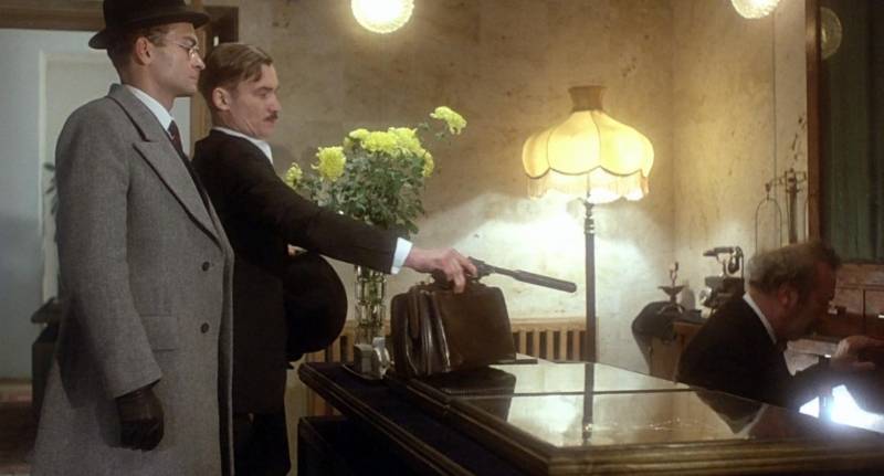 Глушитель превращается… в супрессор Глушитель превращается… в супрессор оружие