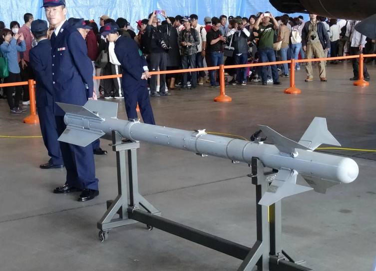 Японские истребители-перехватчики в годы холодной войны Японские истребители-перехватчики в годы холодной войны ввс