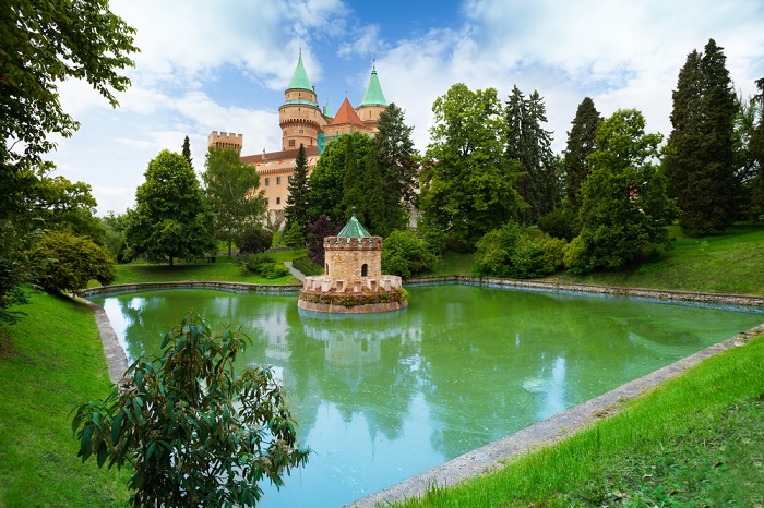 Бойницкий замок в Словакии – сказка в реальной жизни