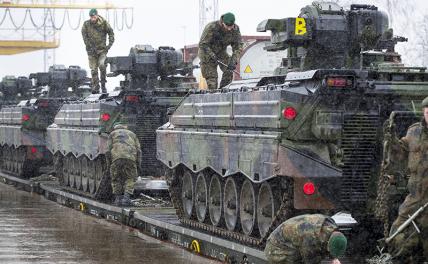 Старенький Marder и хилый Bradley едут в подарок Залужному