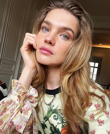 Наталья Водянова сделала челку, а поклонники сравнили ее с Джейн Биркин Было/Стало