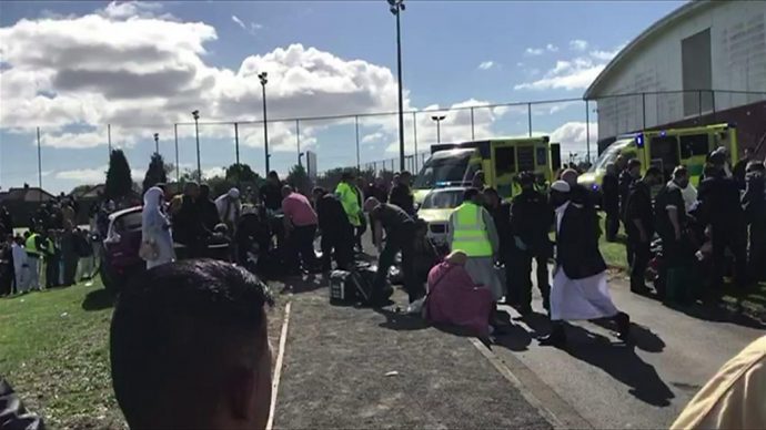 В Ньюкасле пострадали шесть человек из-за наезда автомобиля на мусульман