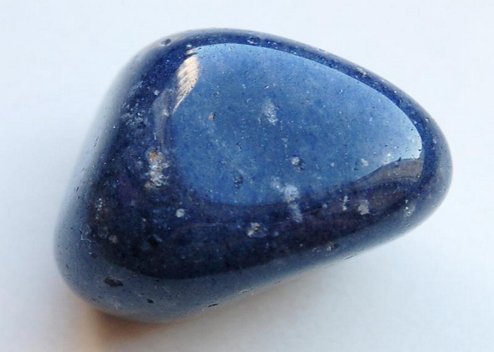 Камни темно синего цвета названия и фото