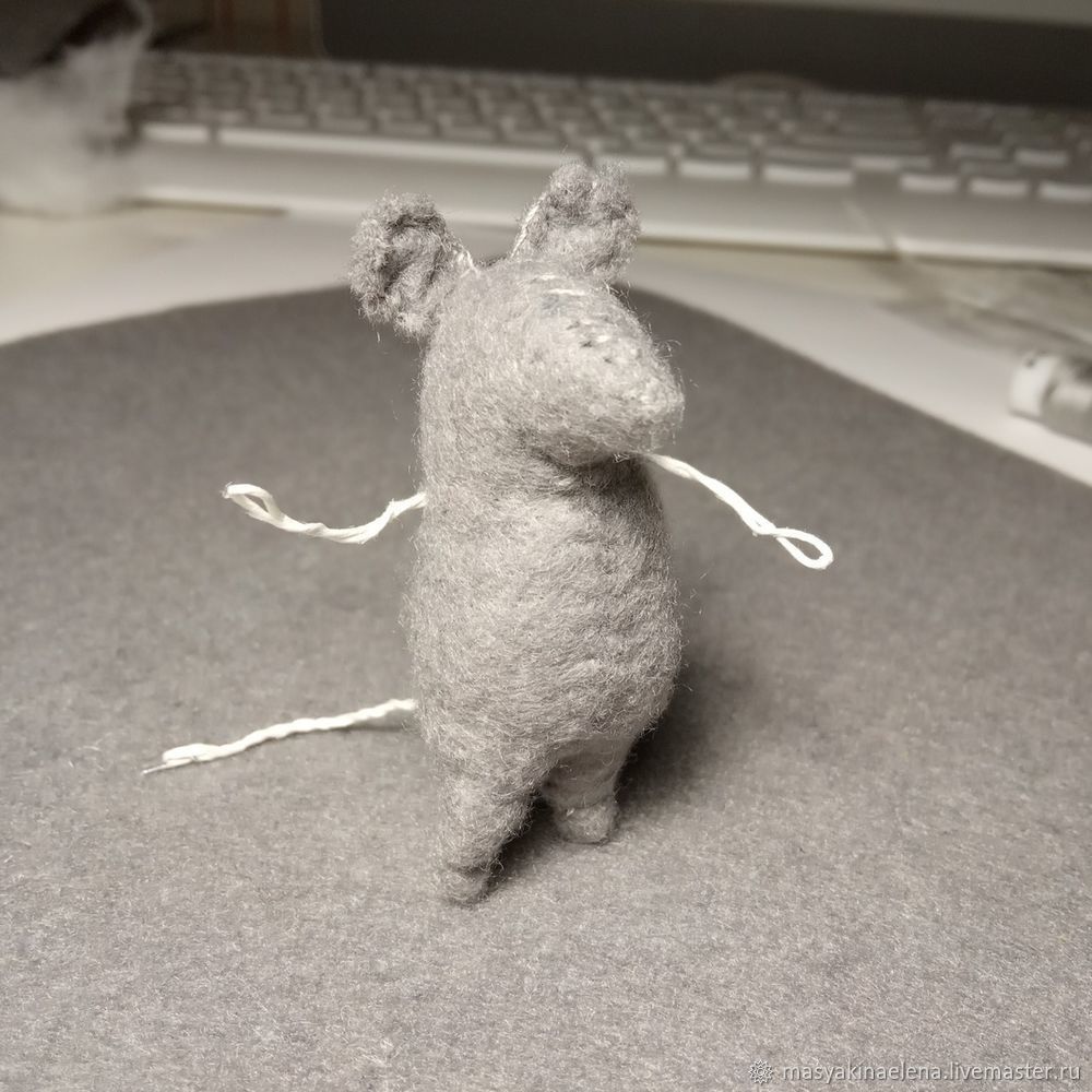 Мастерим мышонока из фетра своими руками Мастерим мышонока из фетра своими руками валяние из шерсти,игрушки,мышенок,рукоделие,своими руками,сделай сам