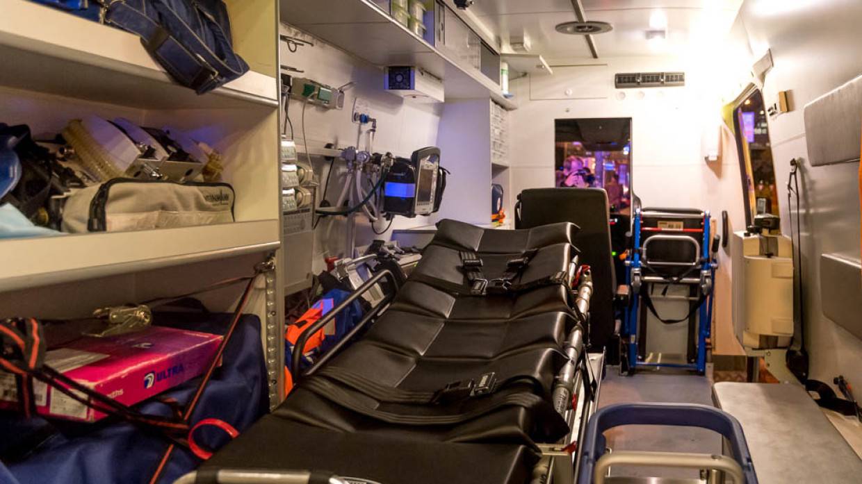 Всего во время пожара на Северной верфи пострадали четыре человека