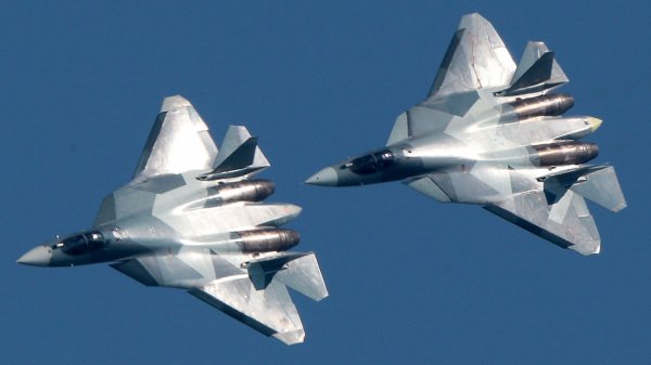 Су-57 способен победить F-22. Но для такого ли боя он разрабатывается?
