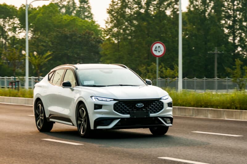 Первый тест-драйв Ford Evos: элегантный и технически подкованный выбор для китайского рынка