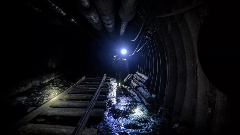 В результате экстренной остановки клети на шахте «Воркутинская» в Коми пострадали 12 человек