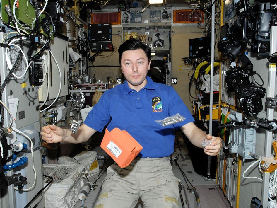 Встреча с настоящим космонавтом и шоу роботов: куда сходить 12 апреля с ребенком Встреча с настоящим космонавтом и шоу роботов: куда сходить 12 апреля с ребенком расскажет, путешествие, «Робостанции», космонавтики, станет, также, выставке, космических, космонавты, апреля, узнают, помощью, космосе, жизни, поделится, смогут, настоящие, Вселенной, очаровательный, «Правда