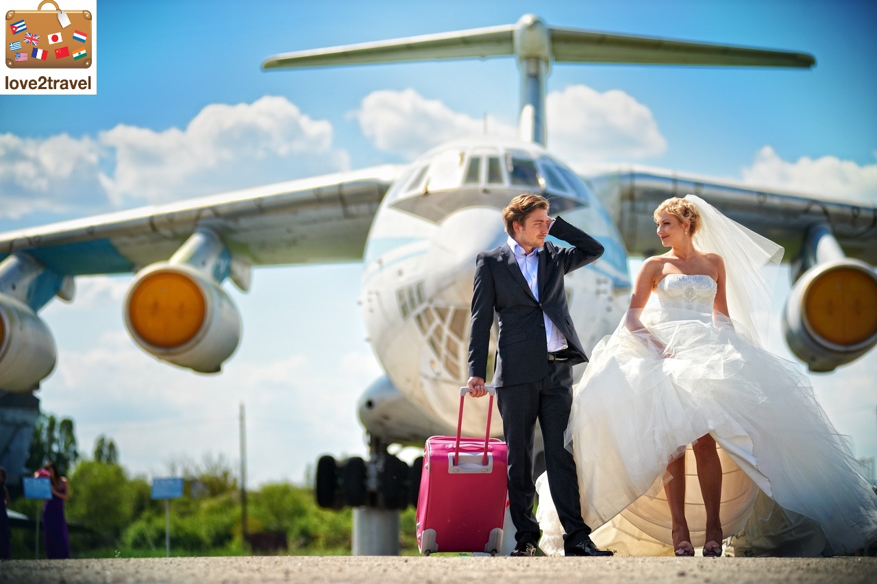 Свадебная фотосессия с самолетом