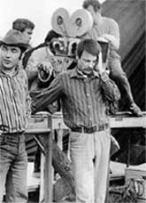 У РЕЖИССЕРА ТОЛЬКО ДВА ВРАГА: администрация и творческая группа