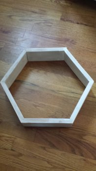 Книжные полки из старых досок своими руками