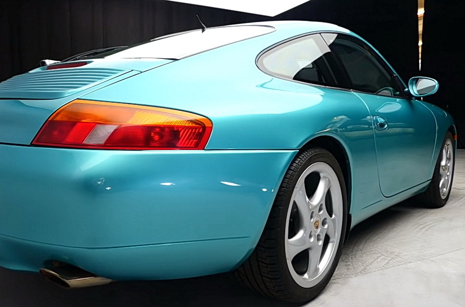 Посмотрите на единственный в мире Porsche 911 с заводской броней Новости