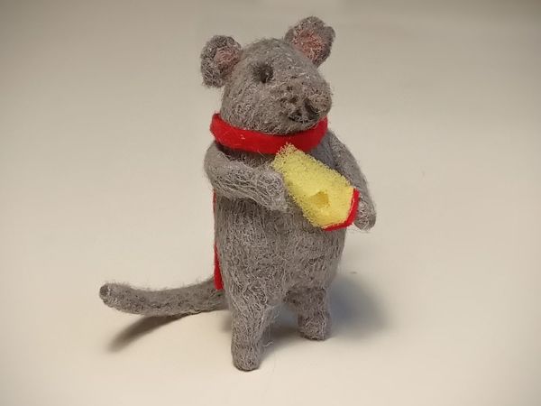 Мастерим мышонока из фетра своими руками