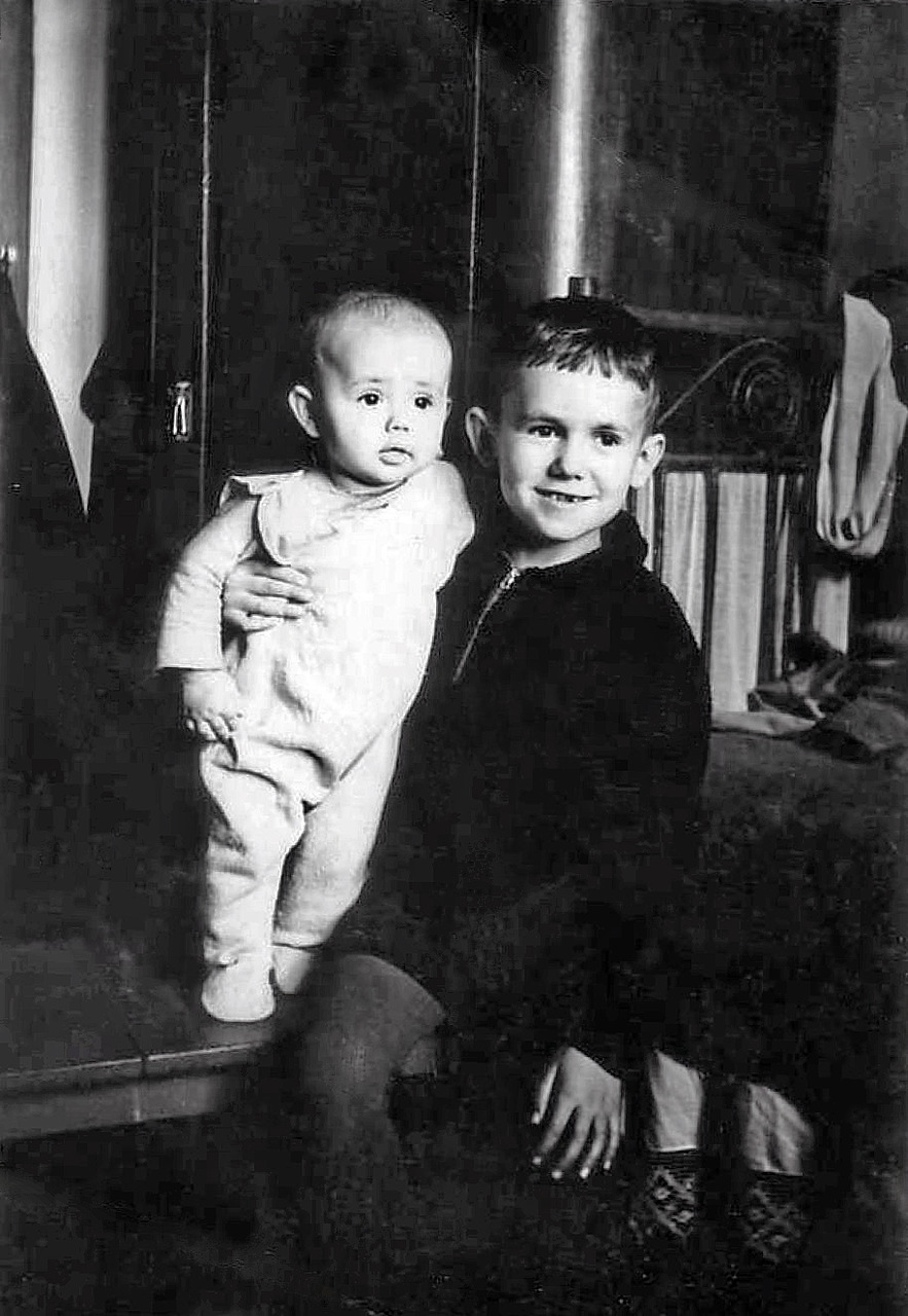 Стасик, Сережа