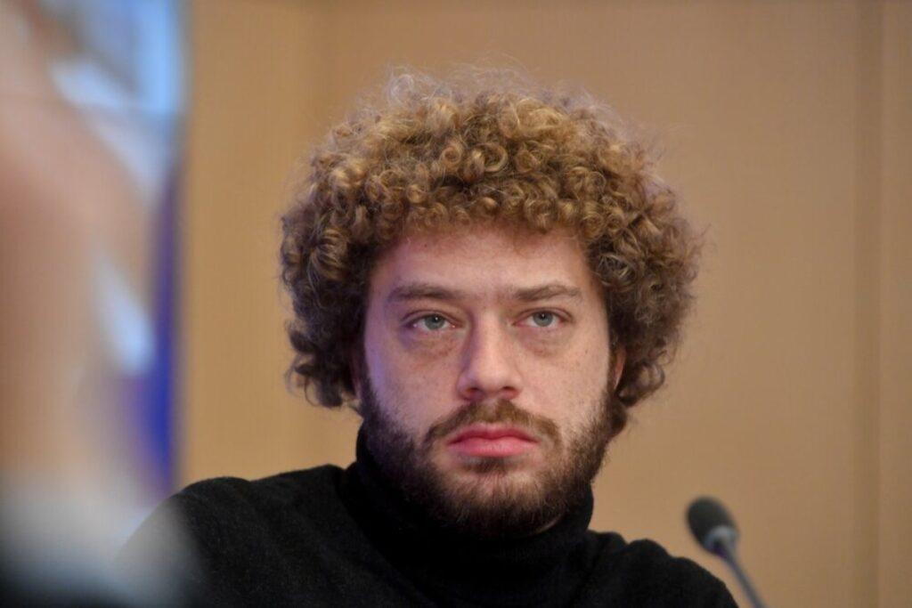 Блогера Илью Варламова* приговорили к 8 годам колонии