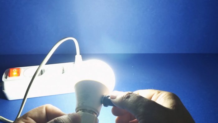 Как сделать регулировку яркости в светодиодной лампе для дома и дачи,мастер-класс