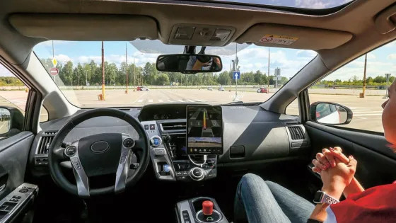 Кто будет платить штраф, если автопилот автомобиля нарушит ПДД